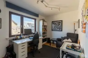 Büro EG