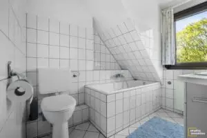 Badezimmer DG