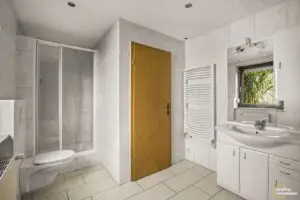Badezimmer EG