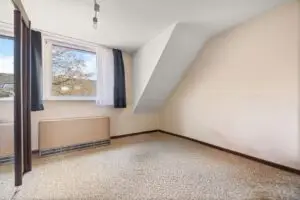 Schlafzimmer III