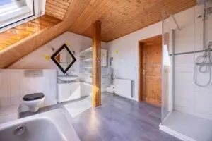 Badezimmer OG