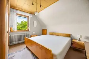 Schlafzimmer DG