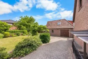 Garage / Geräteschuppen