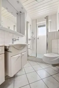 Badezimmer EG