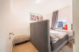 Zimmer 2