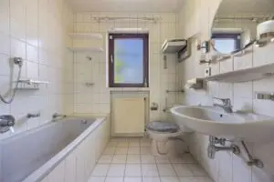 Badezimmer EG