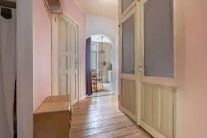 Flur 1 OG