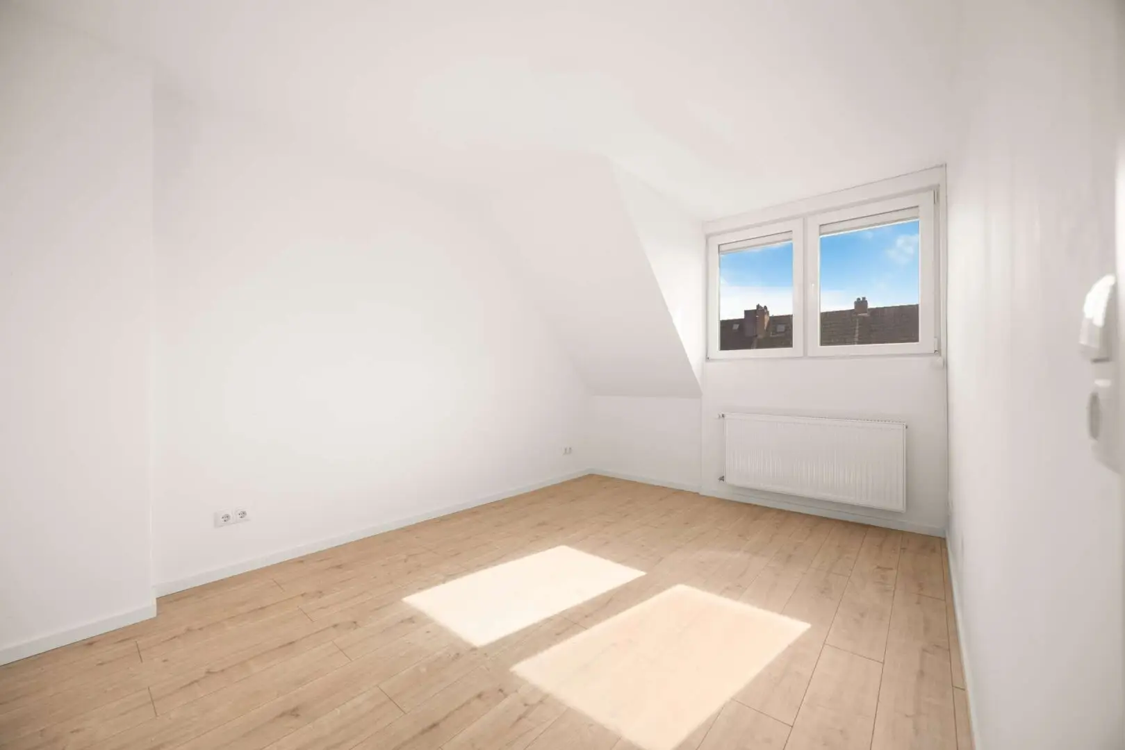 Schlafzimmer DG